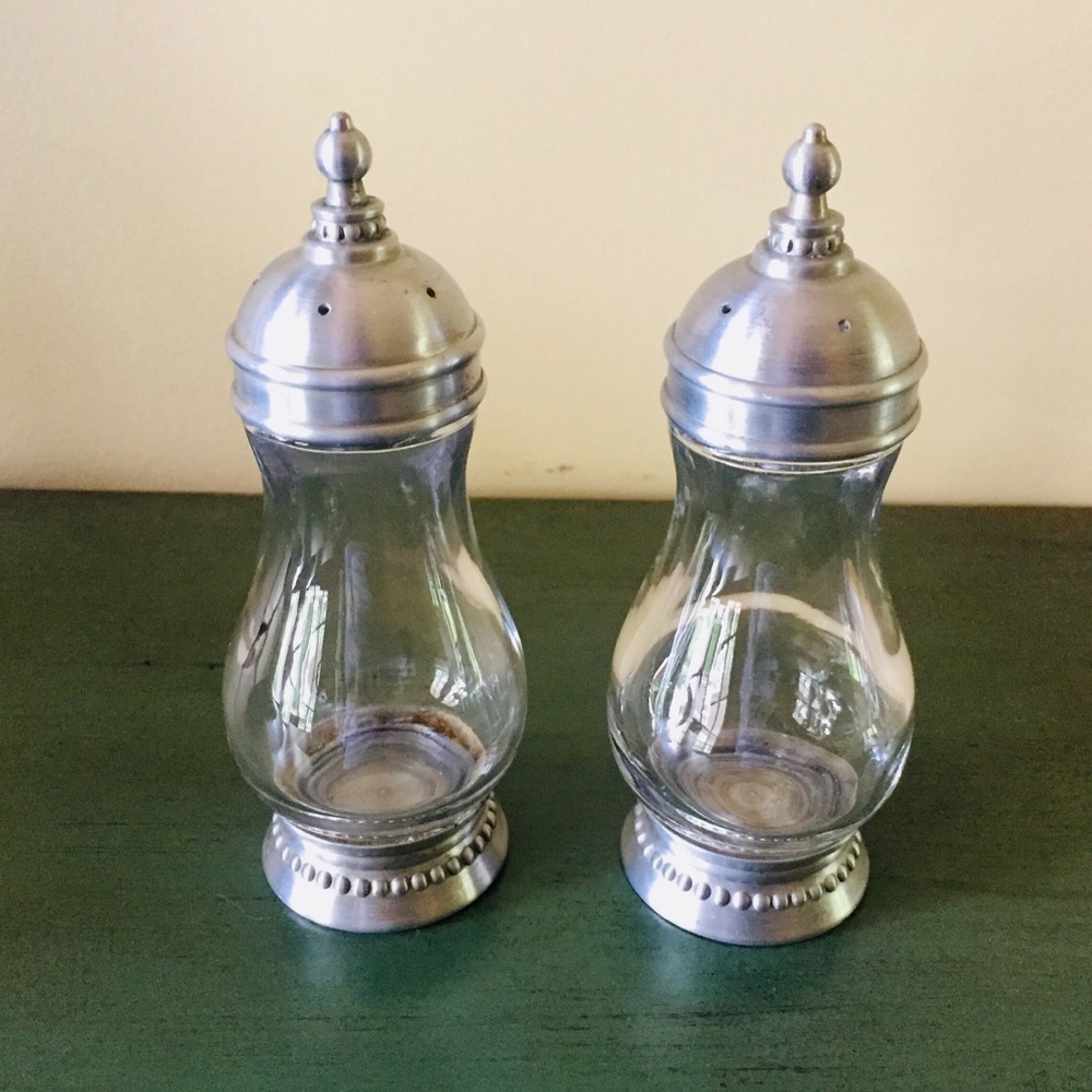 SLAH Astoria Collection Salt and Pepper Set EUC - Picture 3 of 4